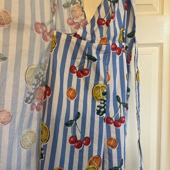 Show me your mumu Addison cherry romper NWT - Picture 3 of 9